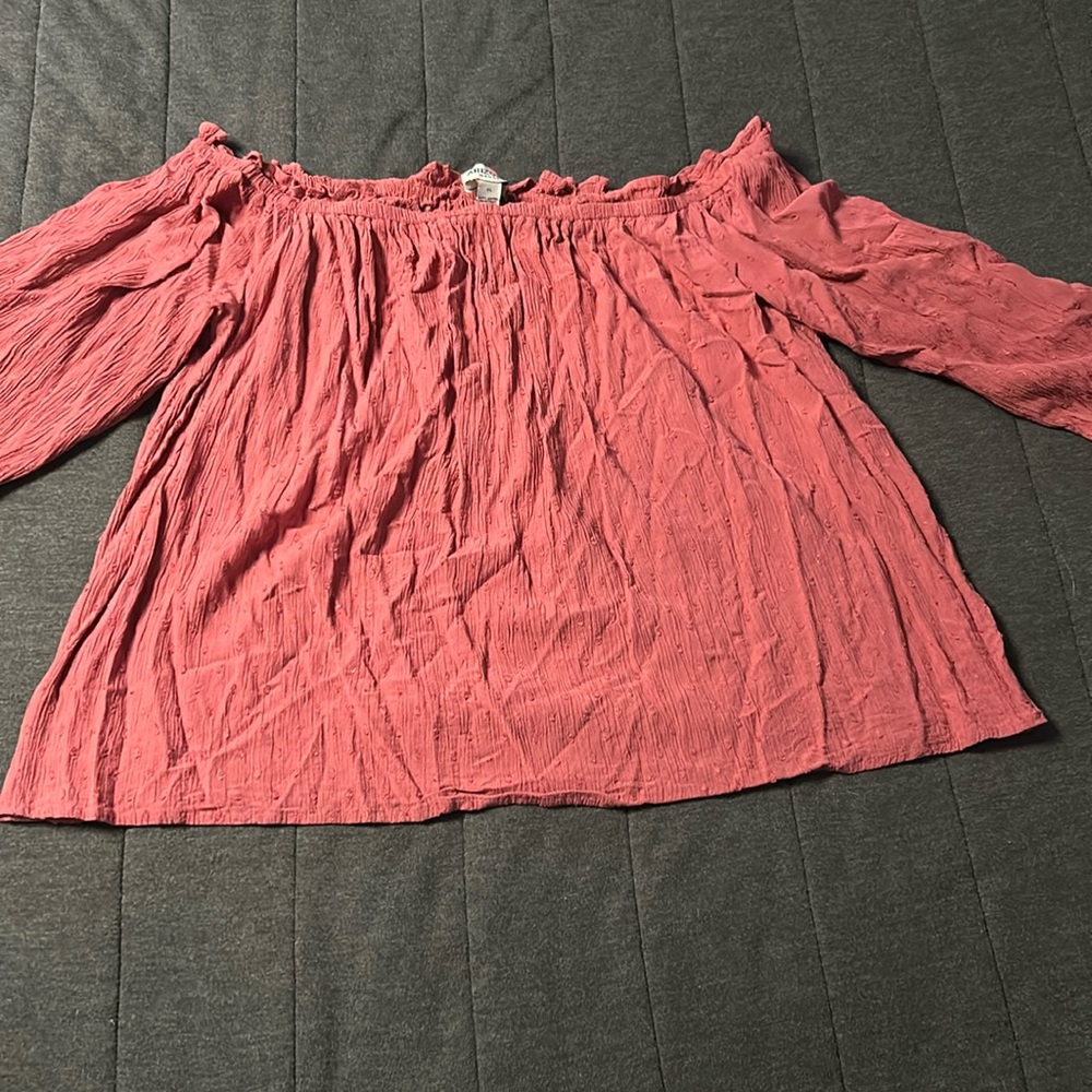 coral xl off the shoulderder shirt with ruffle sleeves